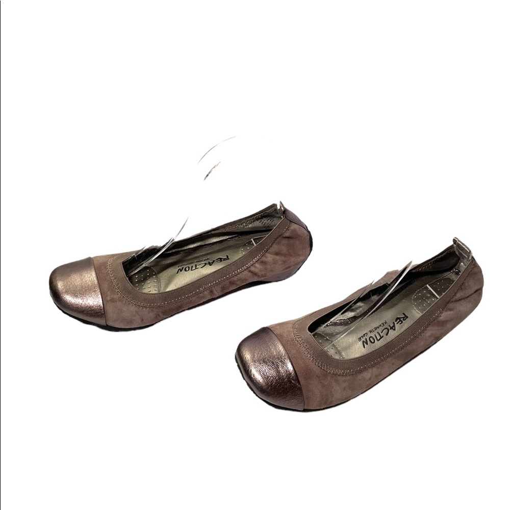 Kenneth Cole Reaction Ballet Flats Women’s Sz 7 M Taupe Brown